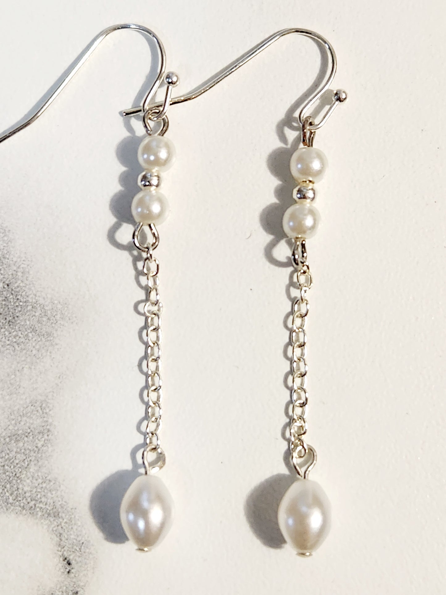 Pearl chain earrings