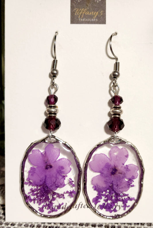 Purple resin flowers earrings