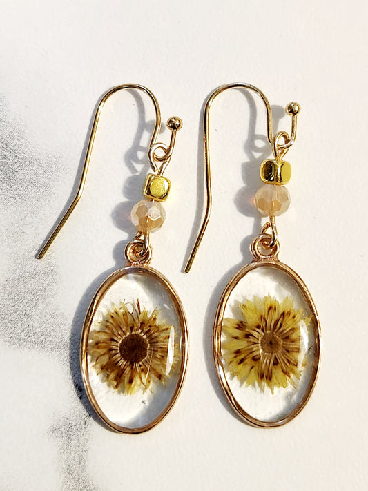 Golden flower earrings