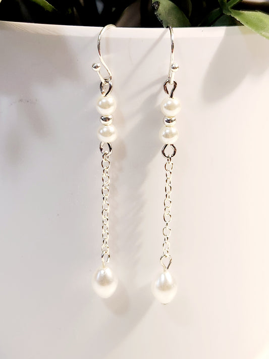 Pearl chain earrings